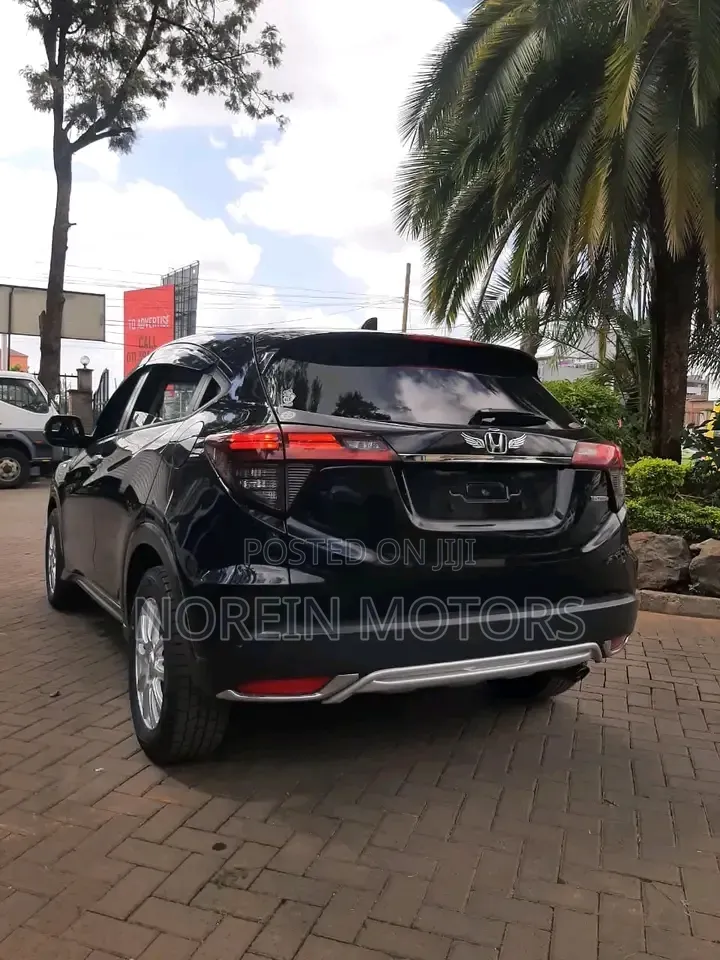 Honda Vezel 1.5 Hybrid 2WD 2018 Matt Black