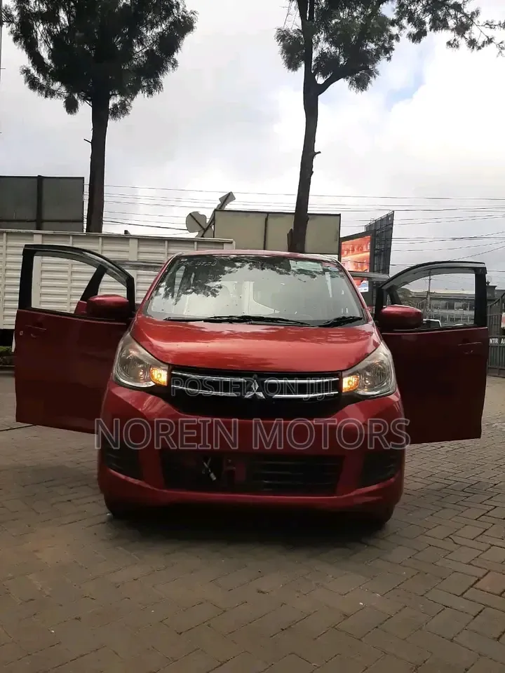 Mitsubishi EK Wagon 660 AWD 2018 Red