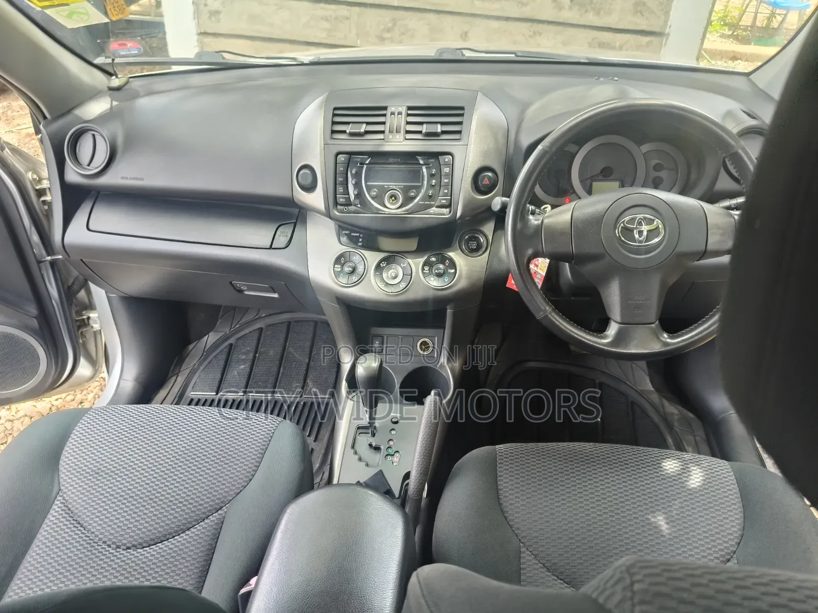 Toyota RAV4 2012 Silver