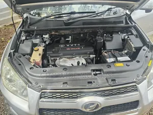 Toyota RAV4 2012 Silver
