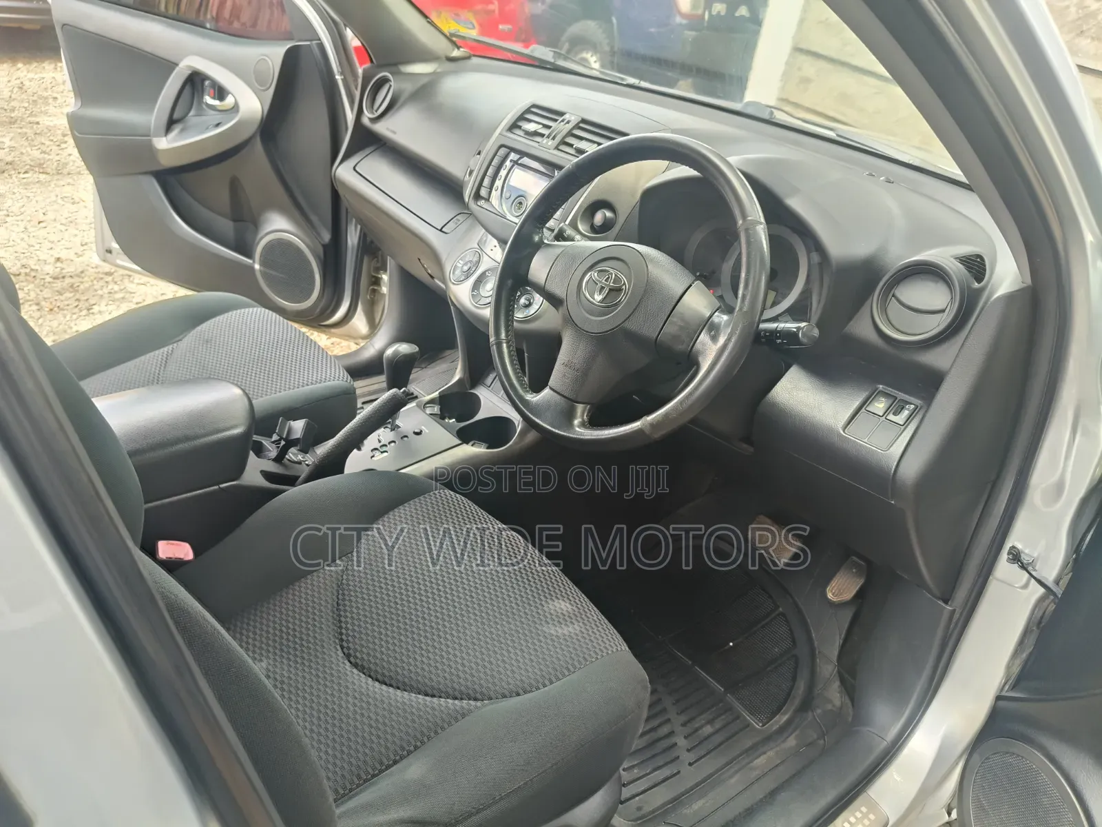 Toyota RAV4 2012 Silver