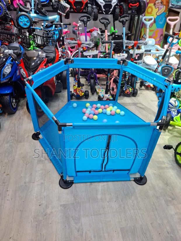 Portable Baby Play Yard - thumbnail 2