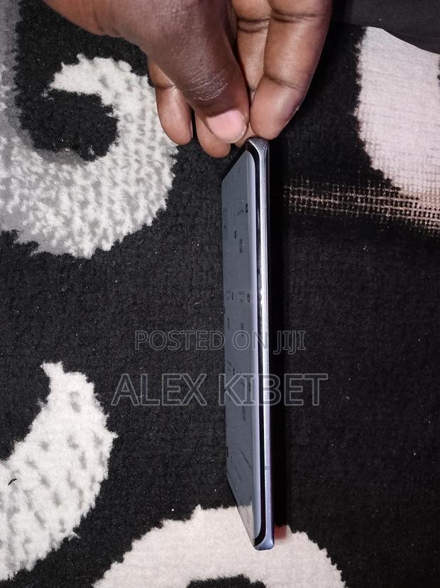 Tecno Phantom X 256 GB Gray - thumbnail 2