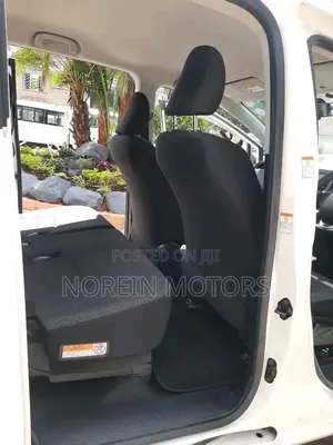 Toyota Sienta 1.5 Hybrid FWD 2019 Off white
