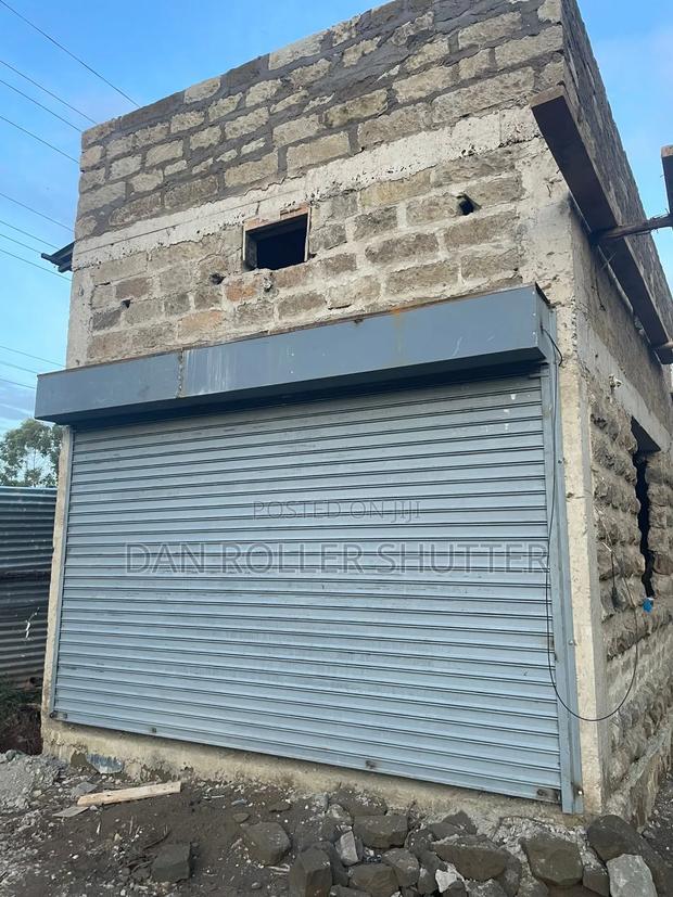 High Security Manual Roller Shutter - thumbnail 3
