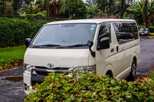 Toyota HiAce 2020 White