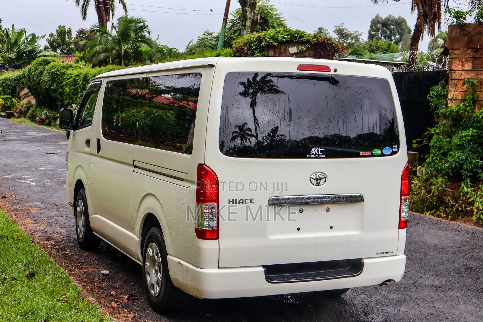 Toyota HiAce 2020 White