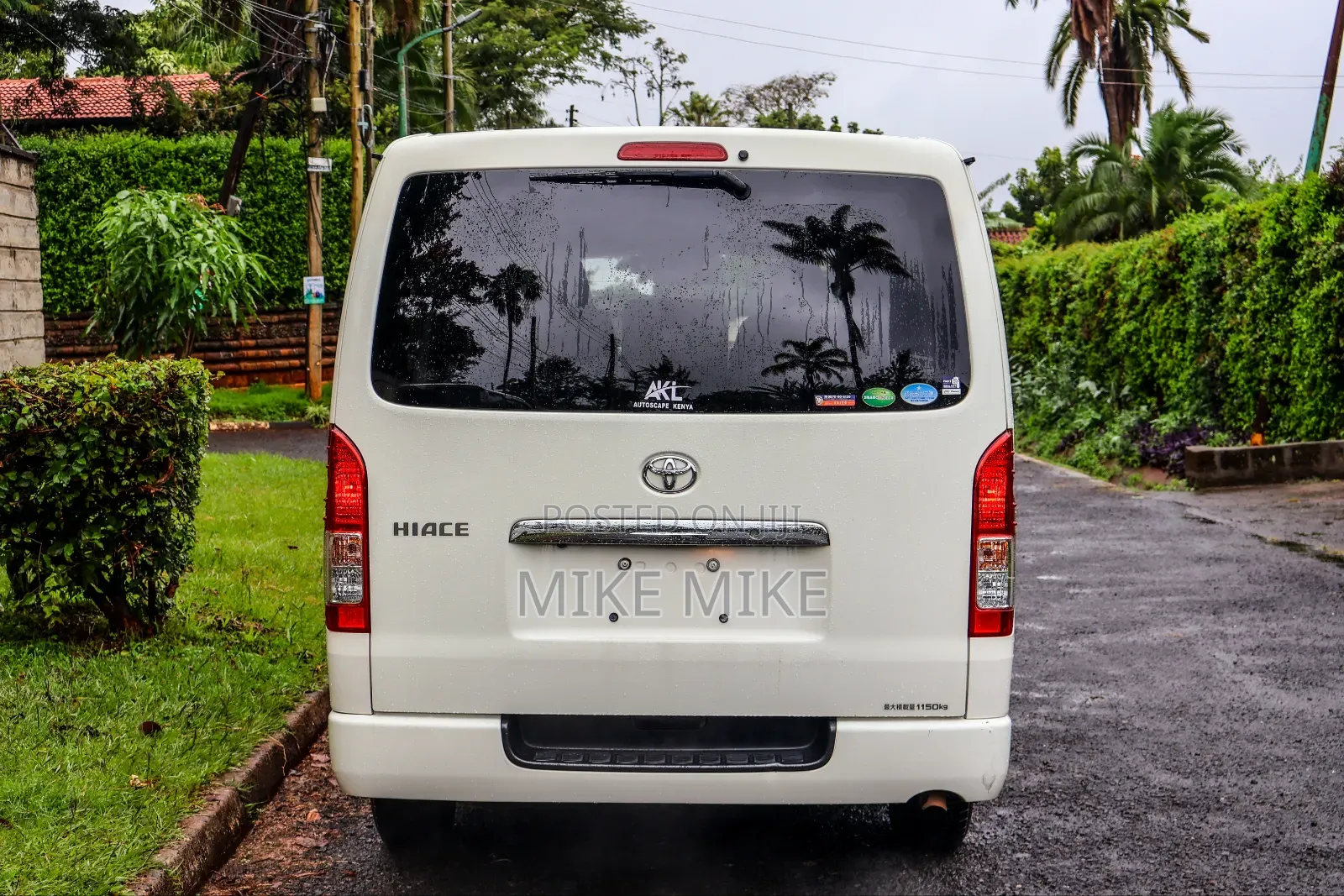 Toyota HiAce 2020 White