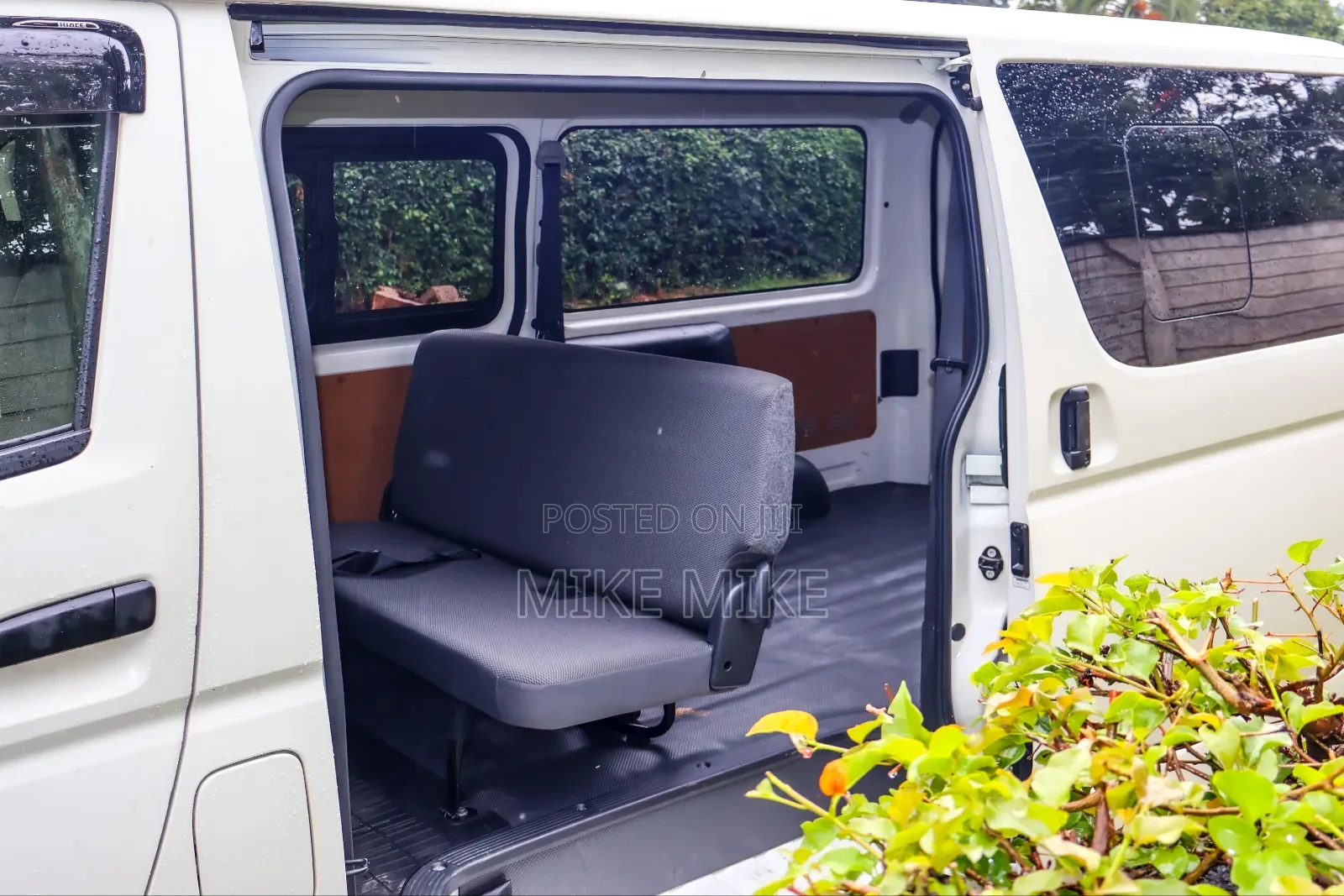 Toyota HiAce 2020 White