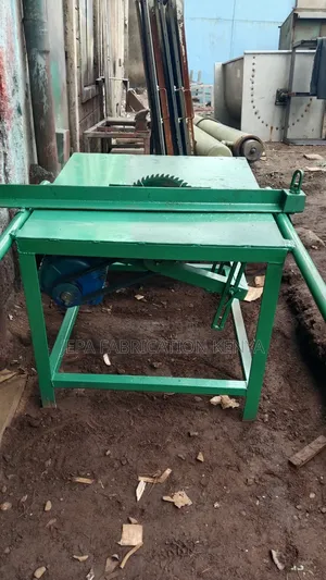 Wood Cutting Machine