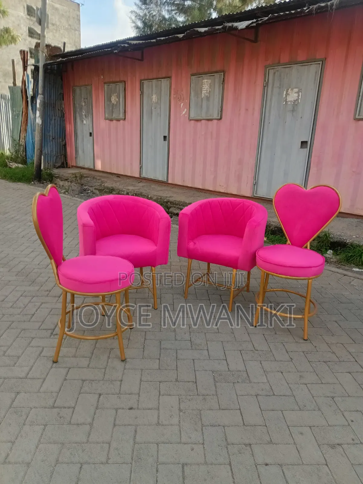 2 Manicure Styling Seats and 2 Love Seats, Hot Pink