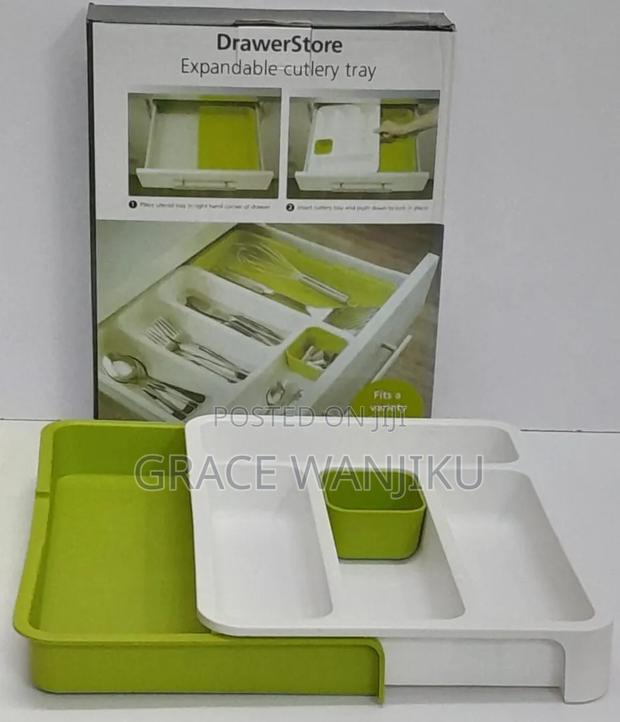* Multipurpose Plastic Cutlery Drawer Organizer