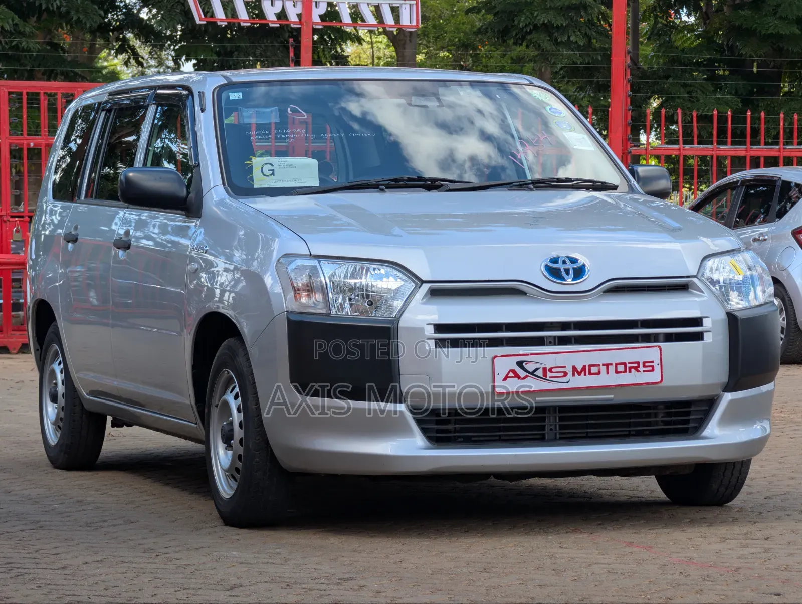 Toyota Probox 1.5 Hybrid DX 2019 Silver