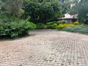 8bdrm Farm House in Karen for rent