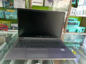 Laptop HP ZBook Firefly 14 G7 16GB Intel Core i7 SSD 256GB