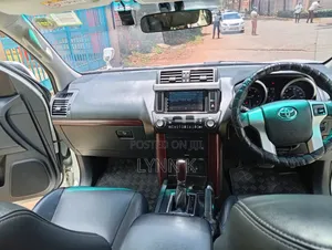Toyota Harrier 2010 Black