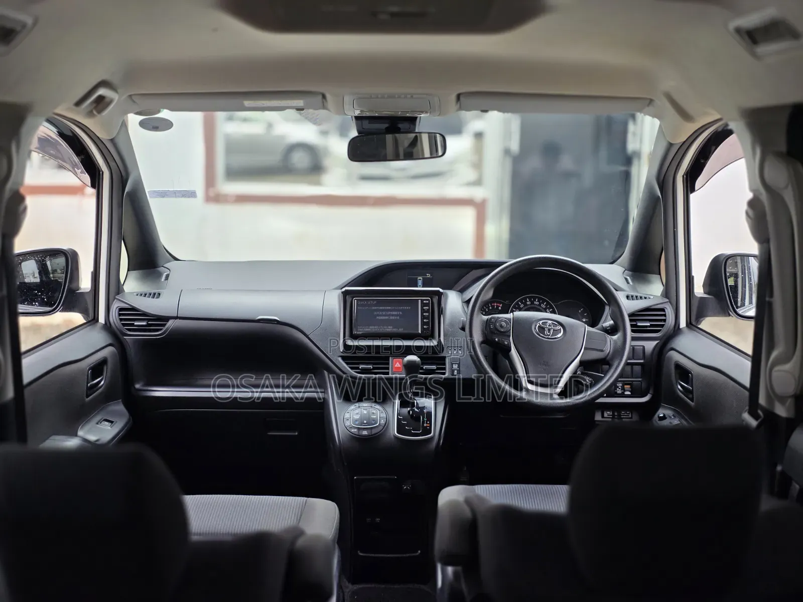 Toyota Voxy 2019 Pearl