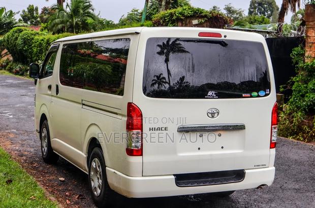 Toyota HiAce 2020 White - thumbnail 4