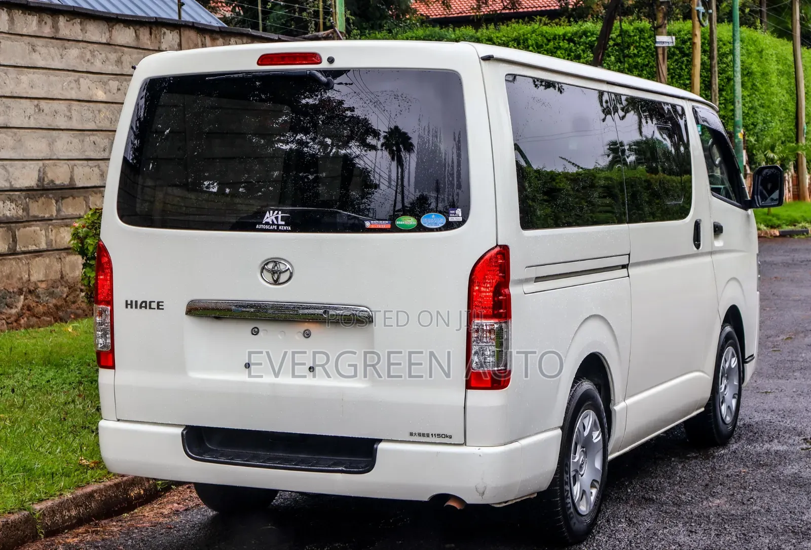 Toyota HiAce 2020 White