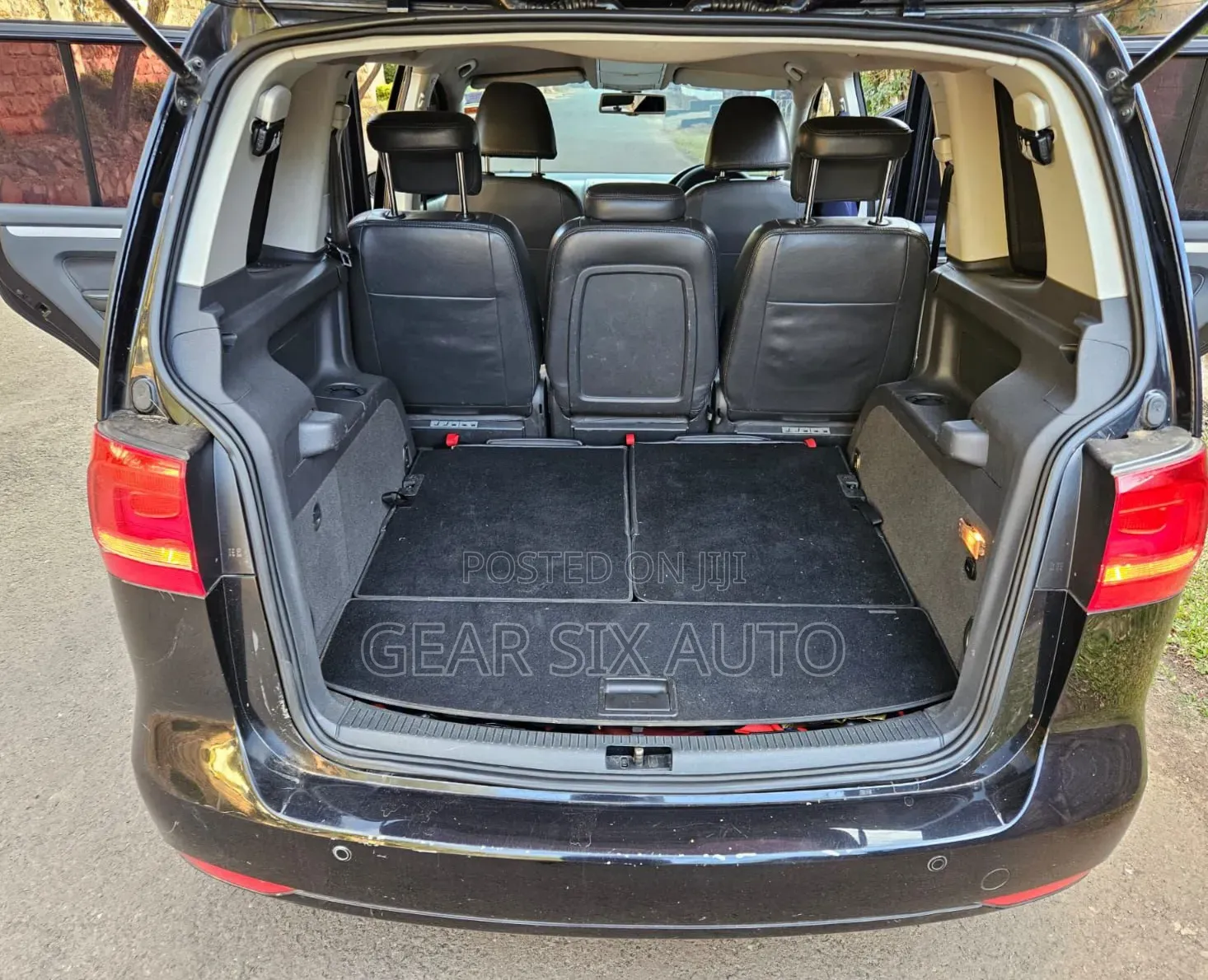 Volkswagen Touran 1.4 TSI 2012 Black