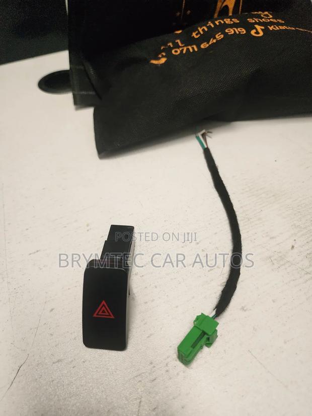Fielder Axio Hazard Switch Button - thumbnail 2
