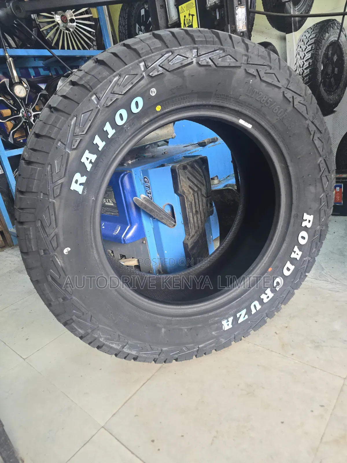 285/60r18 Roadcruza All Terrain Tire