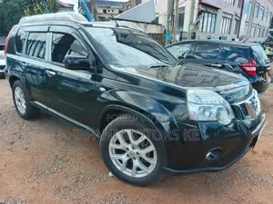 Nissan X-Trail 2.0 Petrol XE 2012 Black