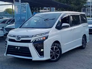 Toyota Voxy 2019 White