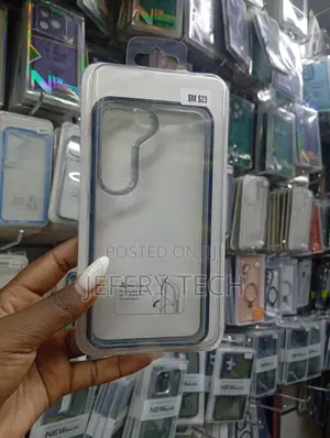 Crystal Clear Protective Case Designed for the Samsung Galaxy S23.