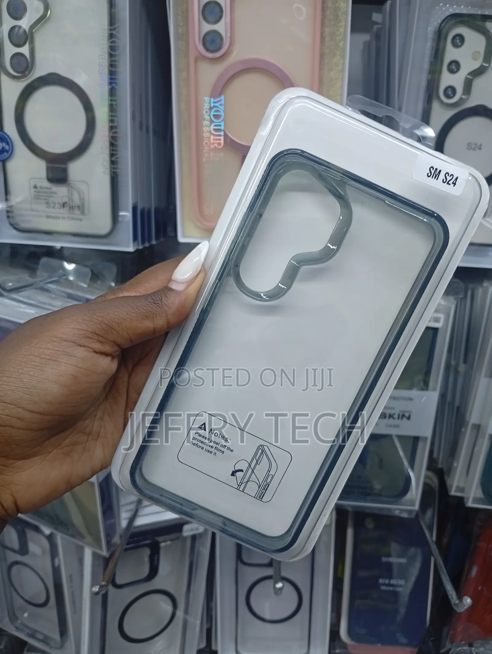 Transparent Protective Phone Case for the Samsung Galaxy S24 Plus.