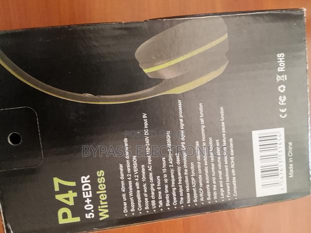 A Black Wireless Headphones - thumbnail 3