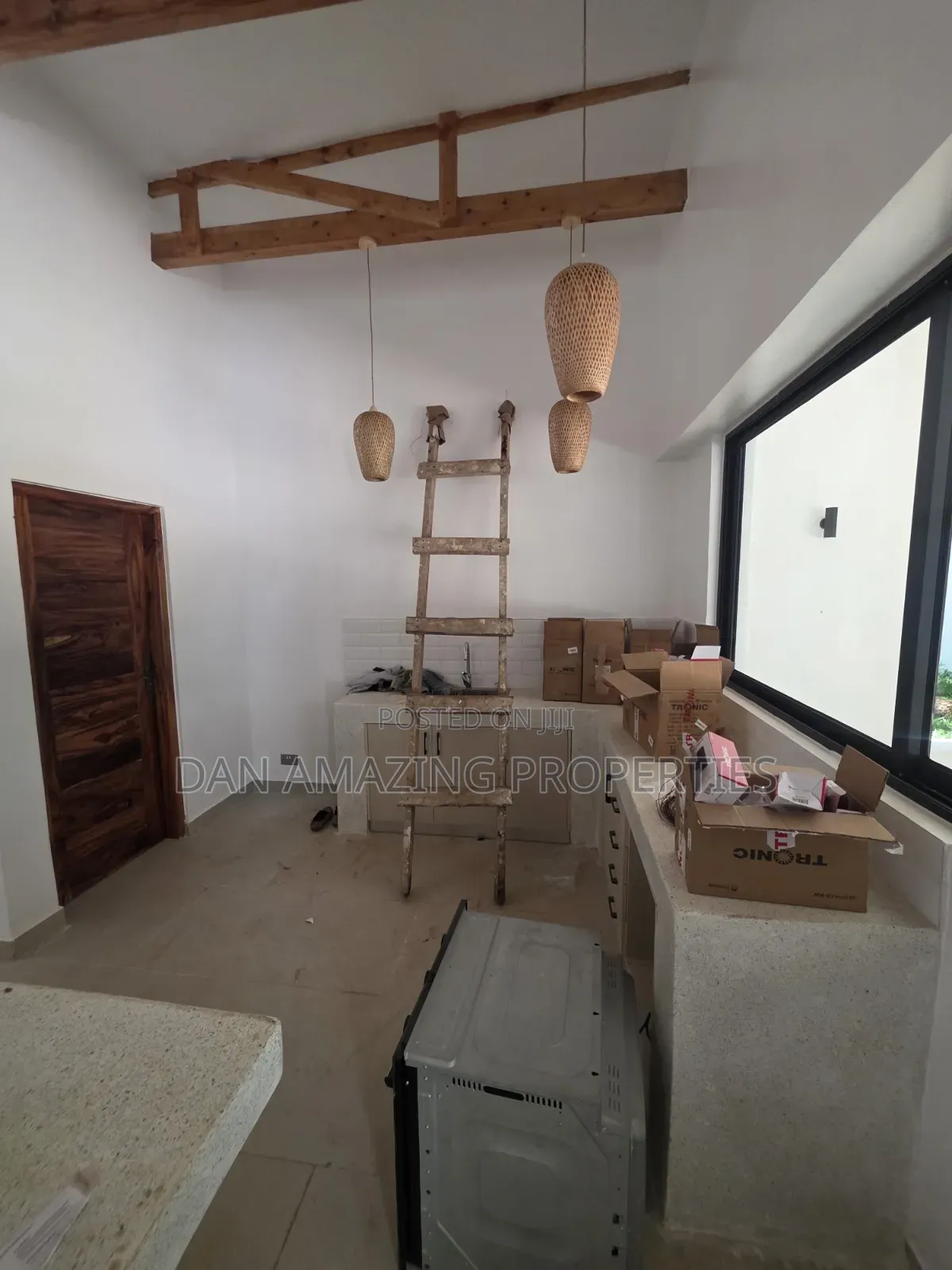 3bdrm Villa in Diani On 1/4 Acre for sale