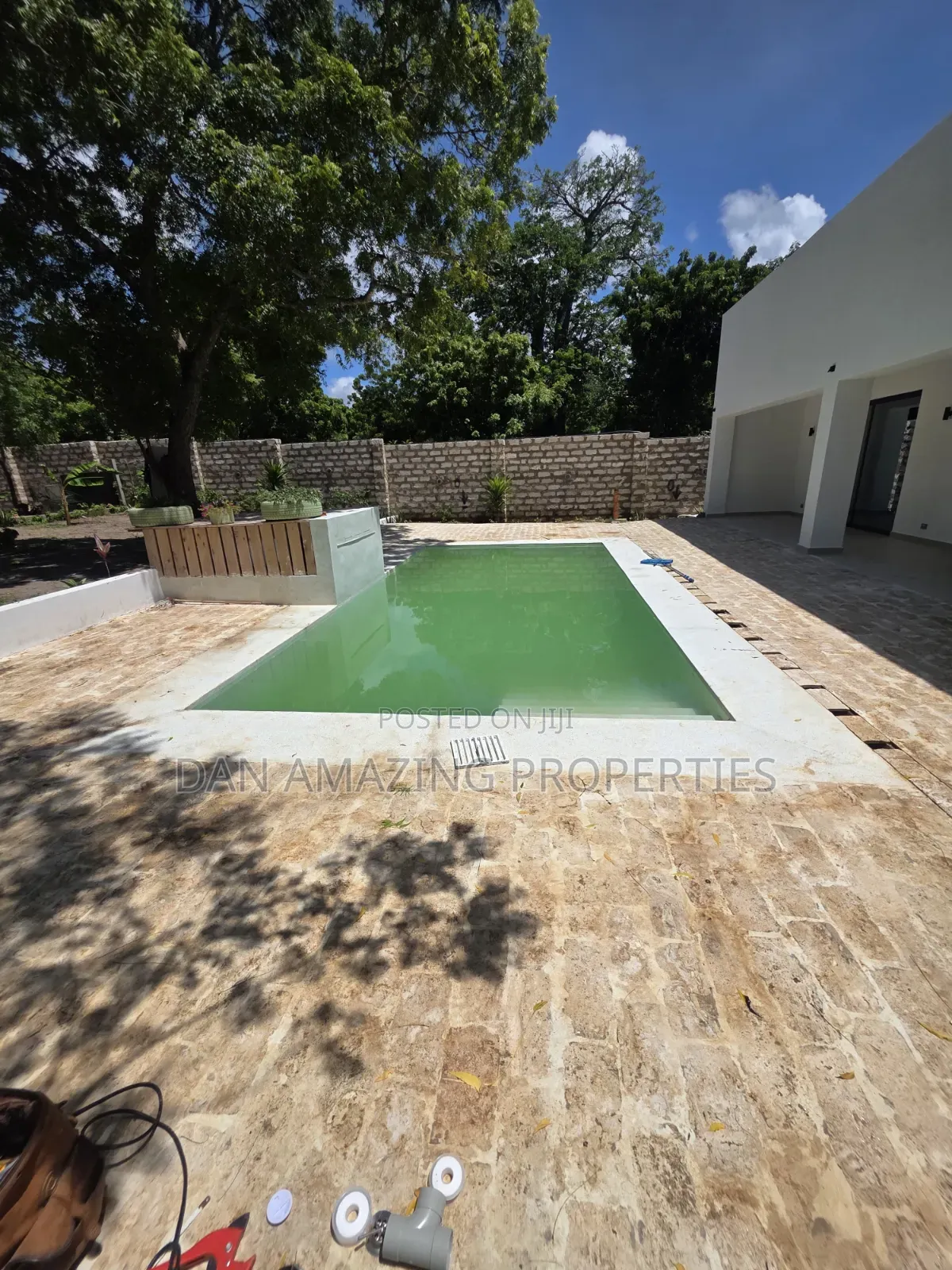 3bdrm Villa in Diani On 1/4 Acre for sale