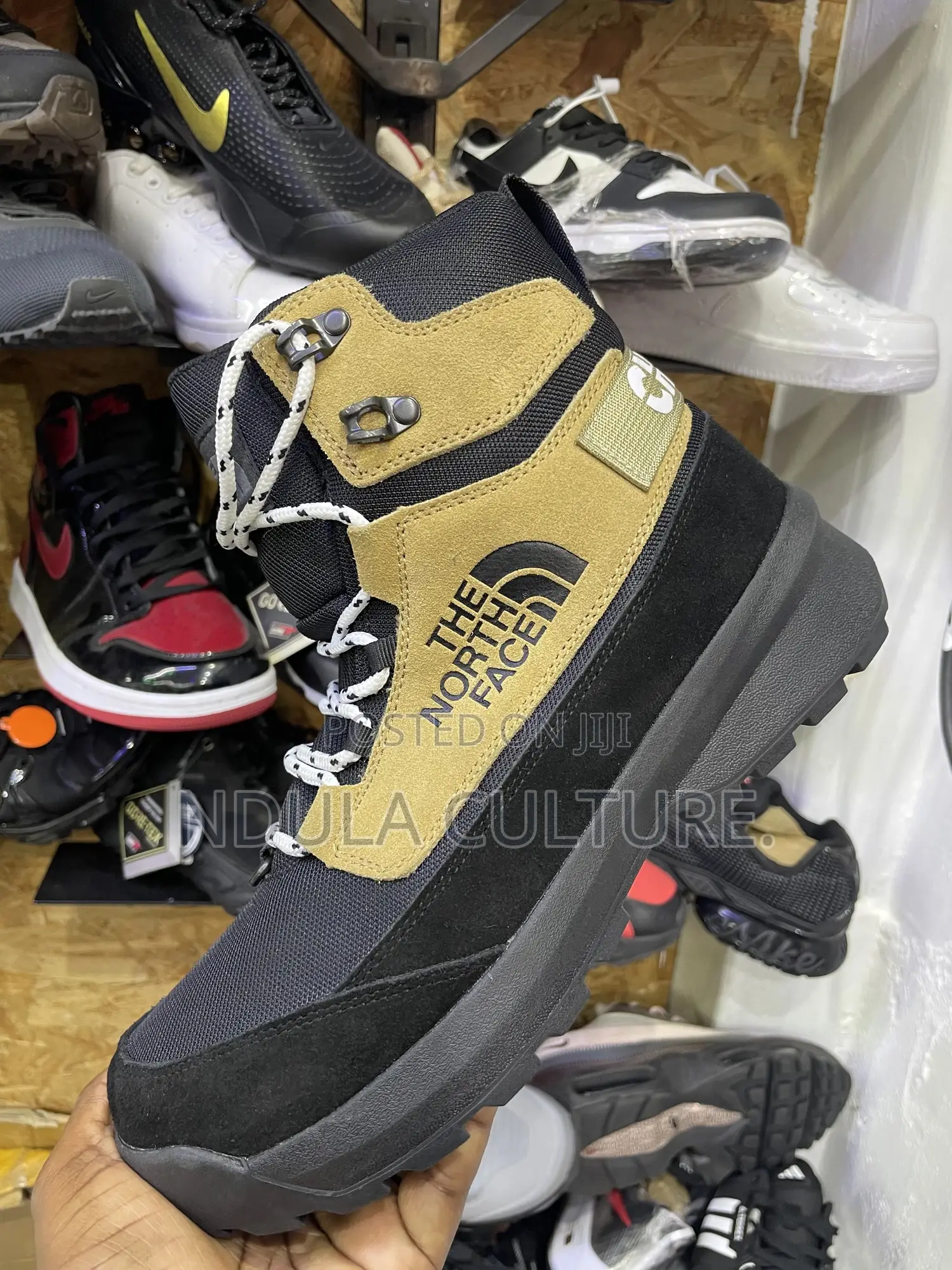 The North Face Men's Chilkat v Cognito Boots,