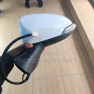 Side Mirror Axio/ Fielder 2012