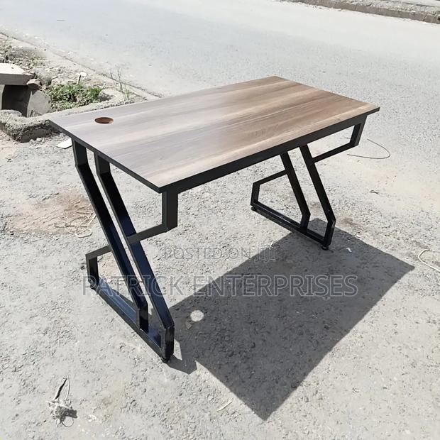 Modern Metallic Office/ It / Home Study Computer Desk - thumbnail 2