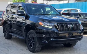 Toyota Land Cruiser Prado 2.8 2022 Black