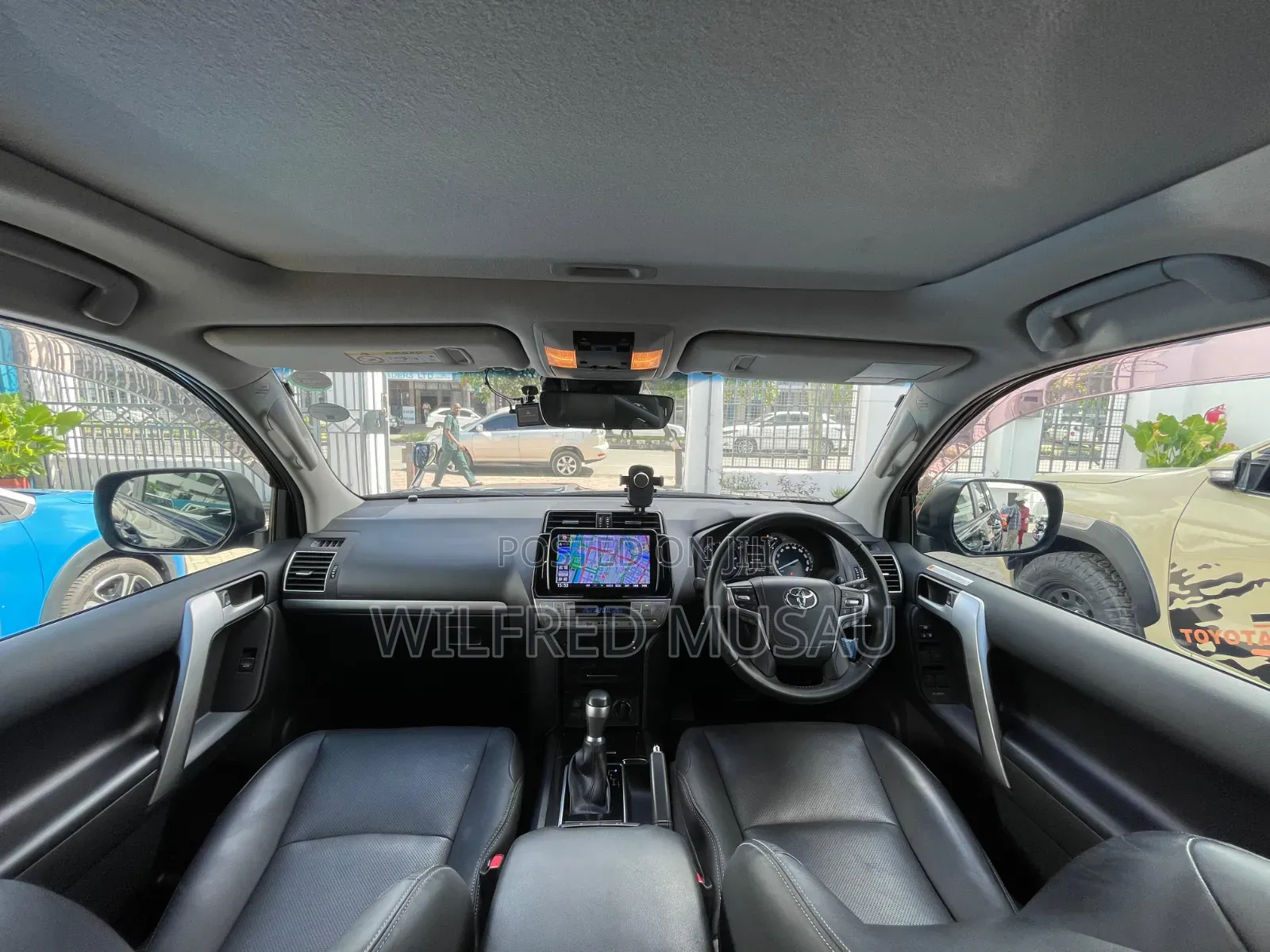 Toyota Land Cruiser Prado 2.8 2022 Black