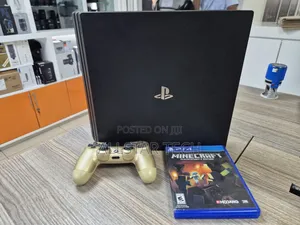 Ps4 Pro With Pad and Minecraft Game