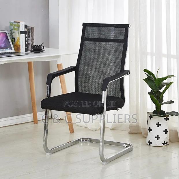 Guest Seats: Mesh Executive Comfortable Back Fabric Office Chairs
