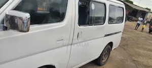 Nissan Caravan (Urvan) 2008 White