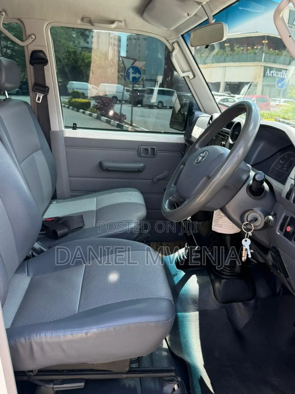 Toyota Land Cruiser 79 Series 2019 White
