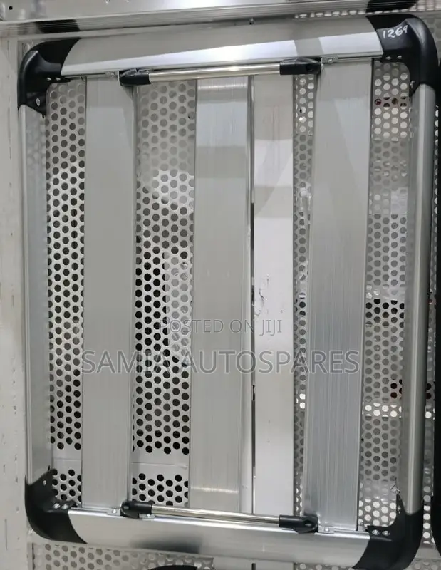 Car Universal Carrier - Silver 38 by 30 - Small