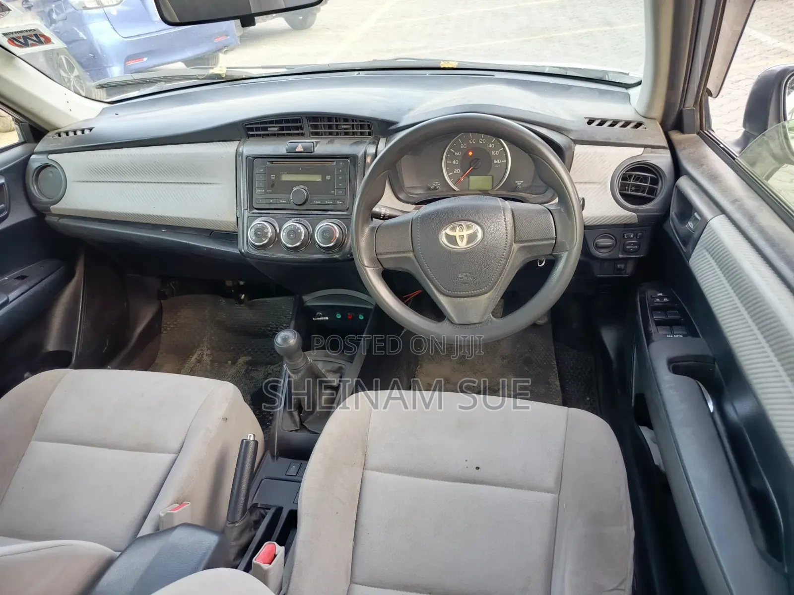 Toyota Axio 1.5 G 2WD 2013 Silver