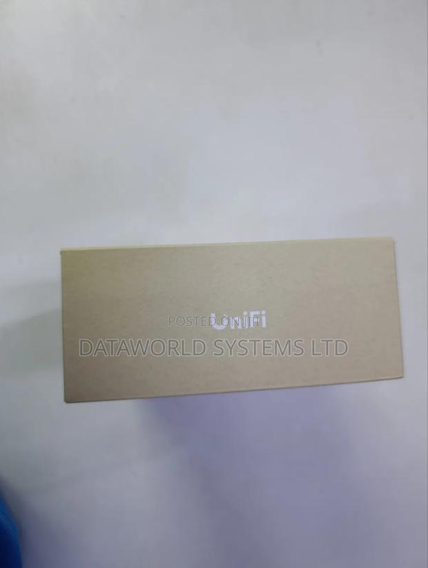 Ubiquiti Cloud Gateway Max (Ucg-Max) - thumbnail 4