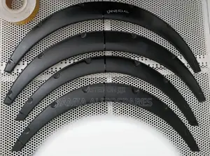 Universal Wing Fender 
Black