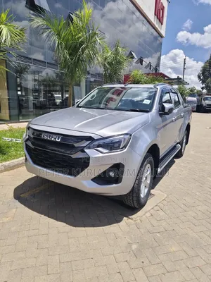 New Isuzu D-MAX 2026 Silver