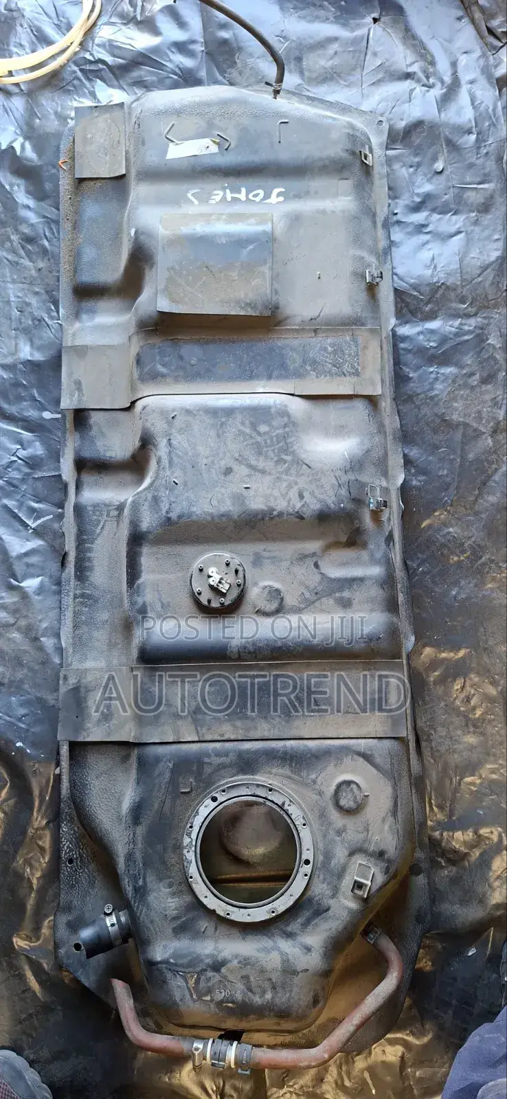Toyota Noah Zr80 Fuel Tank