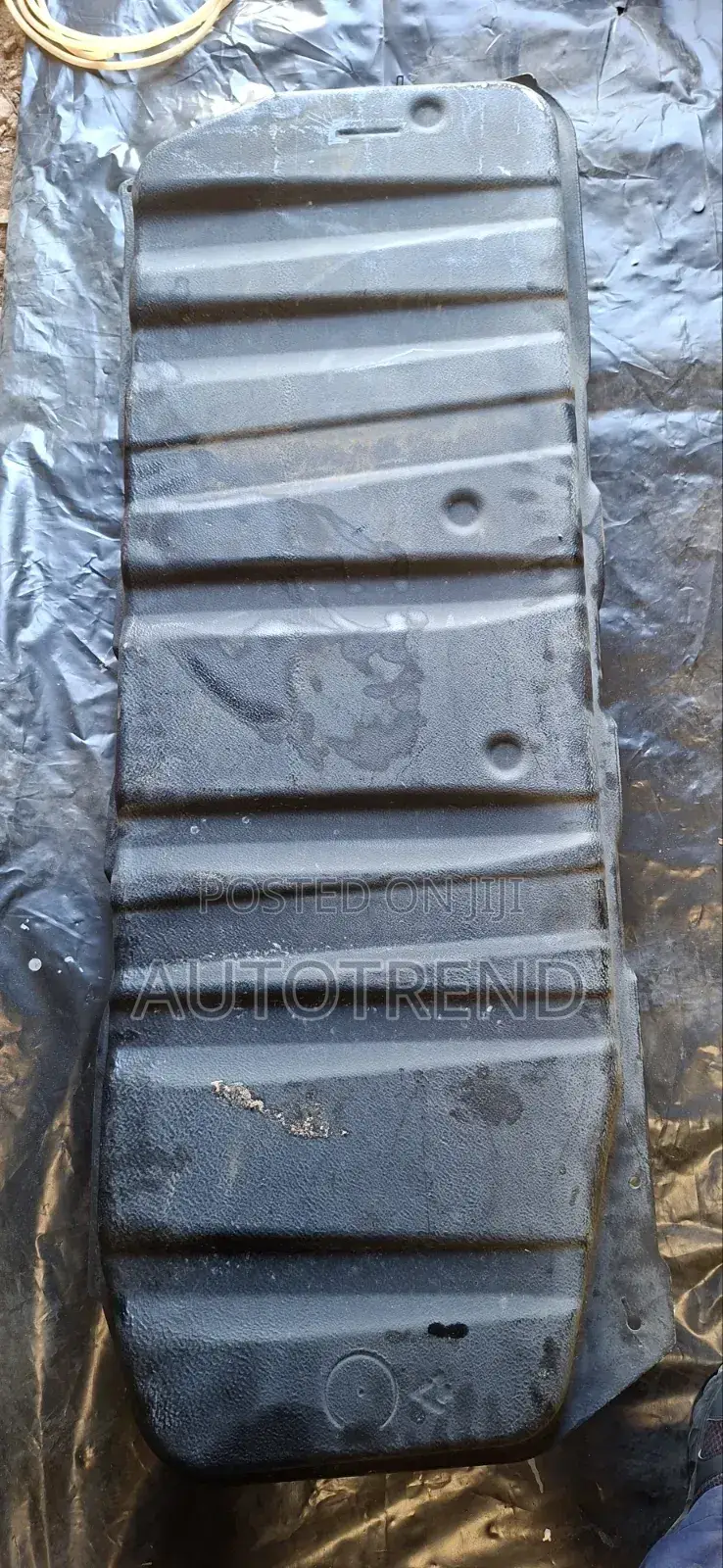 Toyota Noah Zr80 Fuel Tank