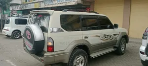 Toyota Land Cruiser Prado 1999 Gray